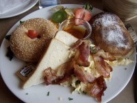 Lækker amerikansk morgenmad på Nola's