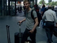 Træt Zero på turen hjemad