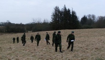 Orienteringsløb gennem mark