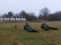 Skydning på skydebanen close-up